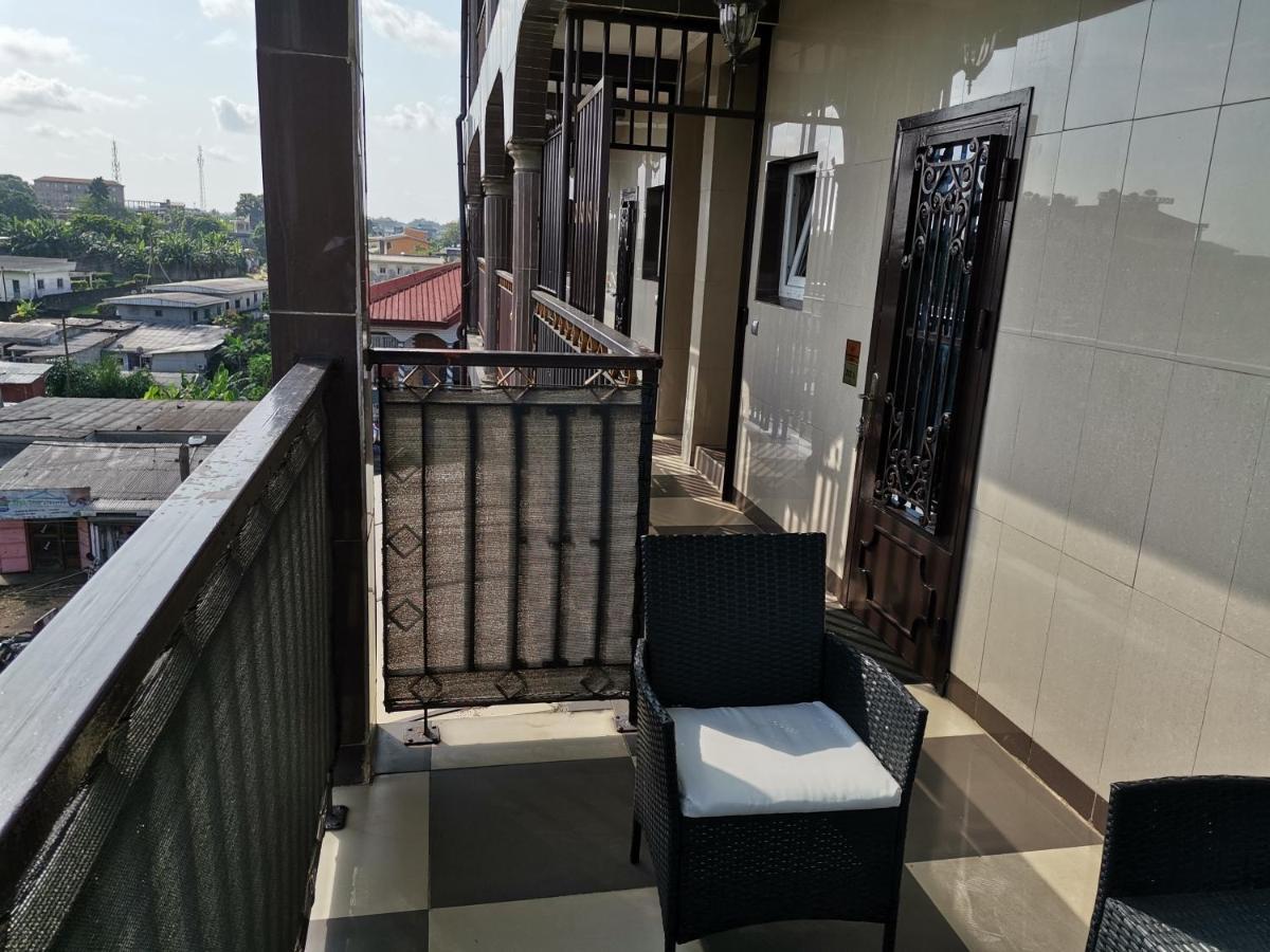 Residence Hoteliere Mb-202 C Дуала Экстерьер фото
