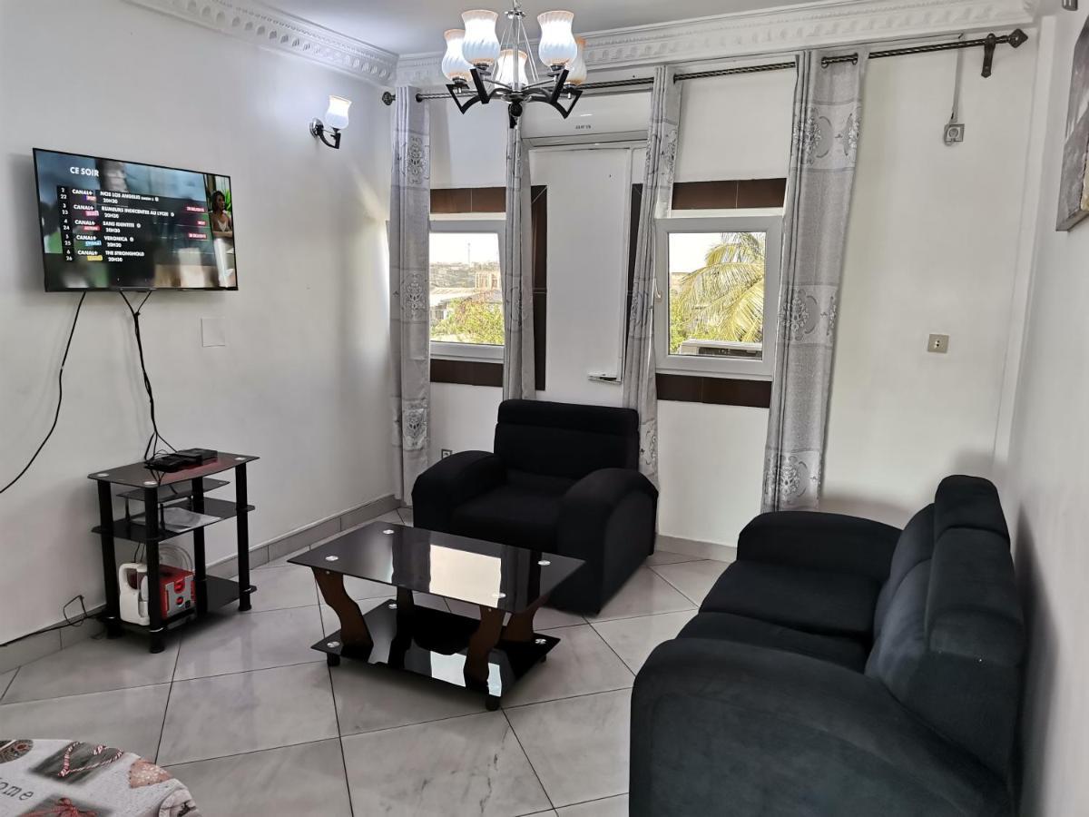 Residence Hoteliere Mb-202 C Дуала Экстерьер фото