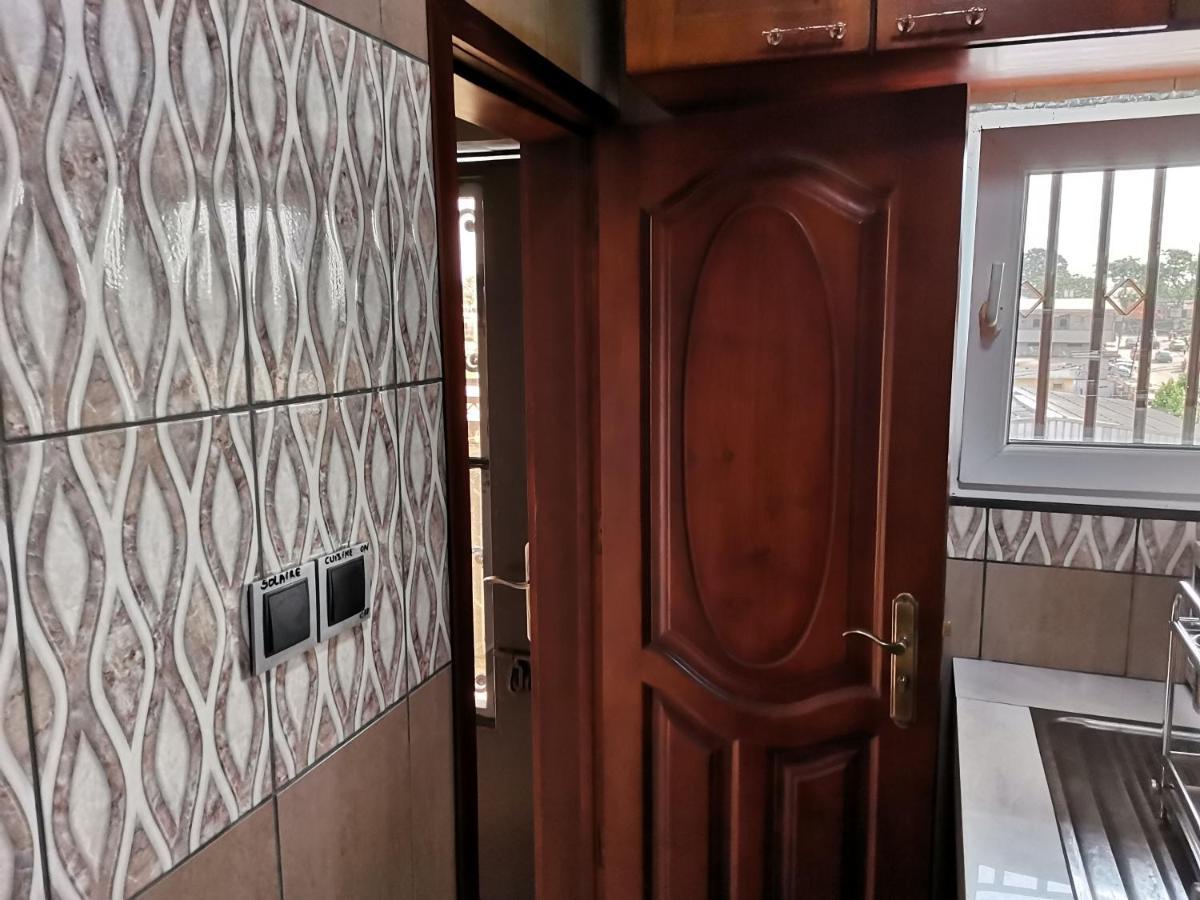 Residence Hoteliere Mb-202 C Дуала Экстерьер фото