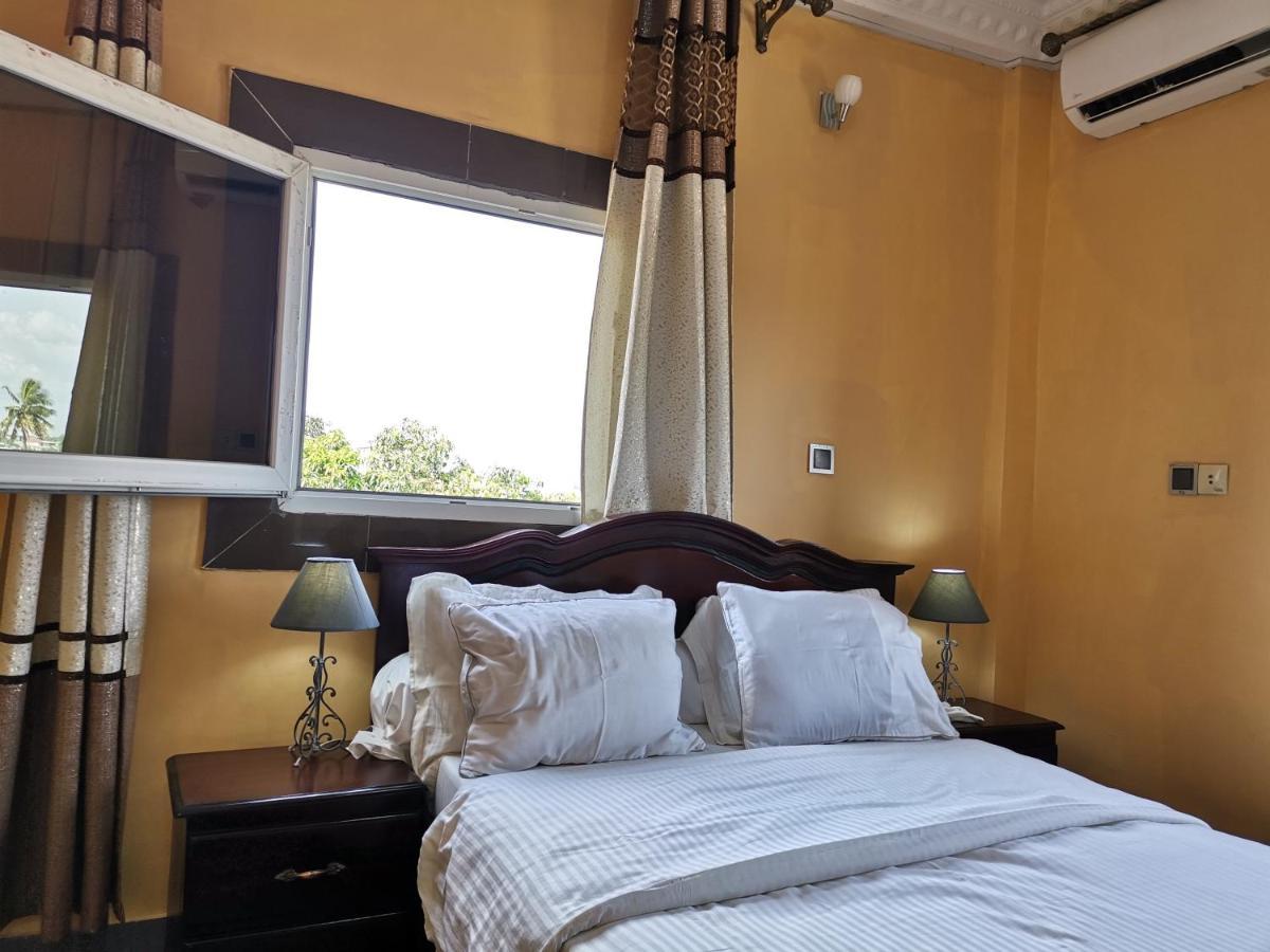 Residence Hoteliere Mb-202 C Дуала Экстерьер фото