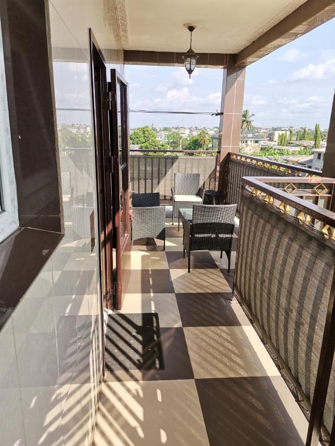 Residence Hoteliere Mb-202 C Дуала Экстерьер фото