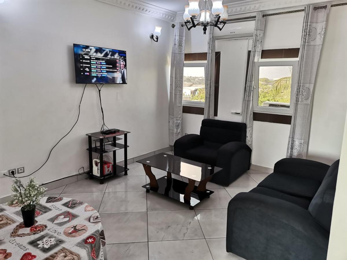 Residence Hoteliere Mb-202 C Дуала Экстерьер фото