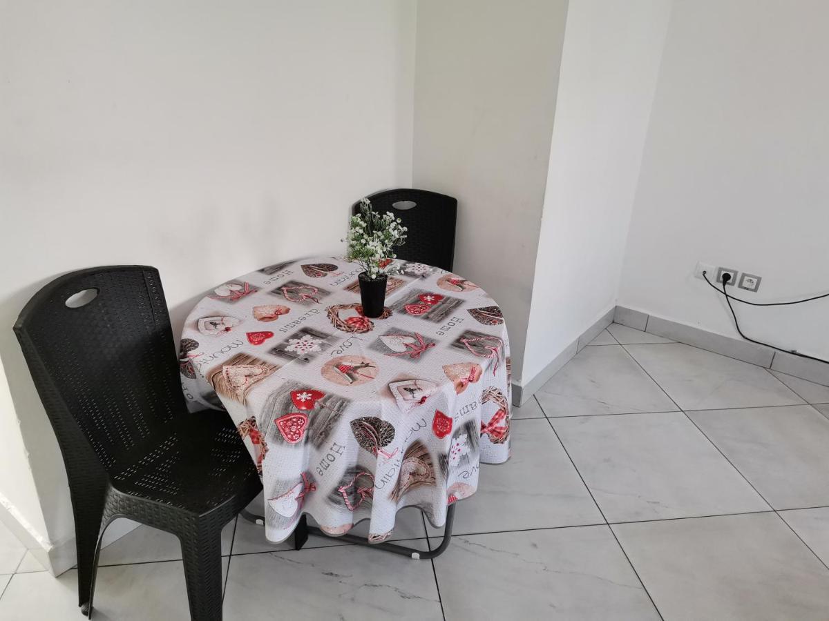 Residence Hoteliere Mb-202 C Дуала Экстерьер фото